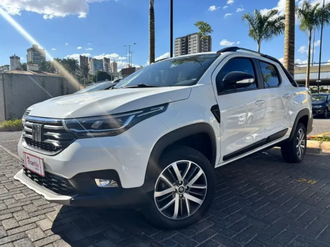 Fiat Strada Volcano 1.3 Flex 8V CD 2025