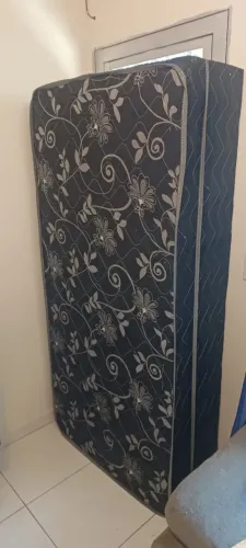 Cama Box (em bom estado)