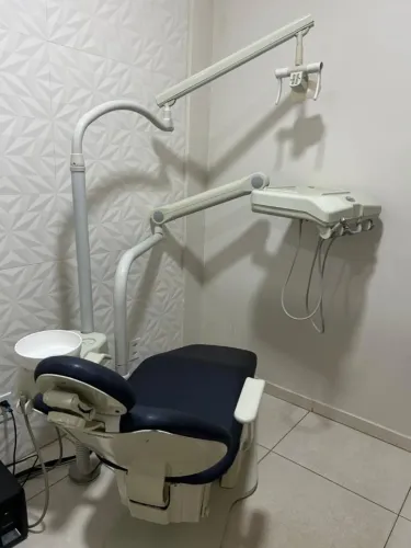 Cadeira odontológica gnatus braço pneumático 