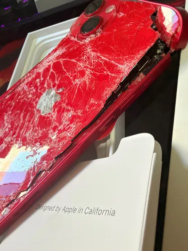 iPhone 14 para retirada de peças