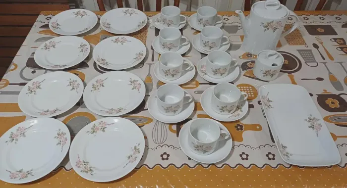 Louças porcelana antiga jogo de chá completo