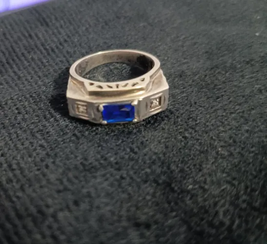 Anel de prata 950 com preta azul safira