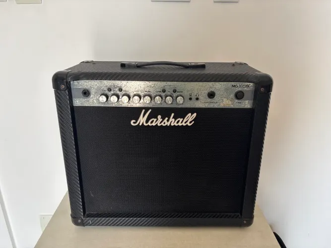Amplificador Marshall mg30cfx 