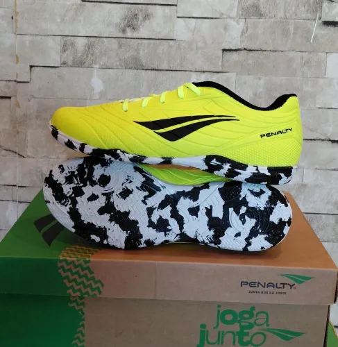 chuteira society penalty tam 36 amarelo neon nova infantil