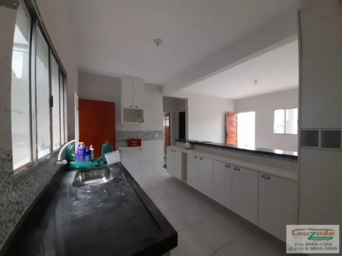 Casa para Locação em Peruíbe, Jardim Ribamar, 2 dormitórios, 1 suíte, 1 banheiro, 4 vagas