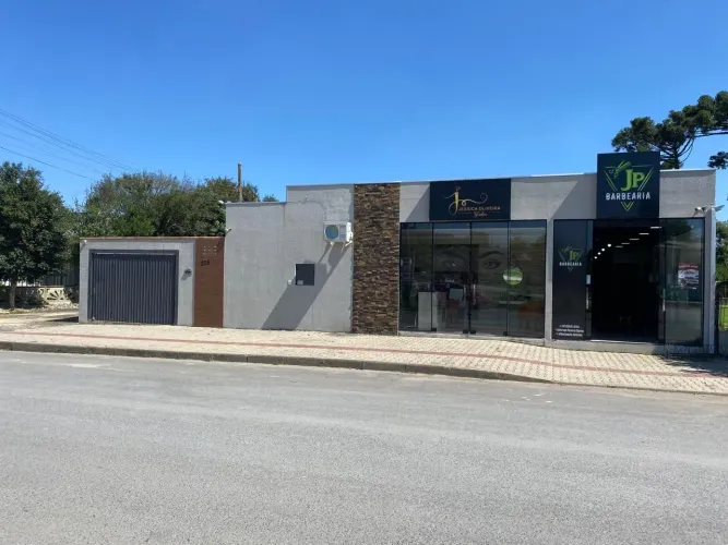 VENDE-SE CASA COM 2 SALAS COMERCIAIS - CANOINHAS/SC