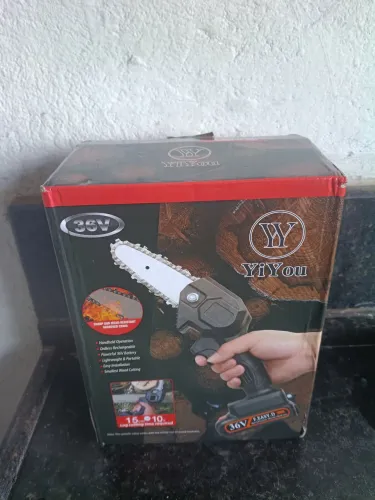 Vende se Mini  motoserra 
