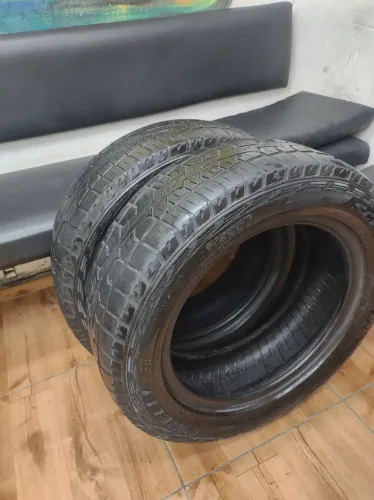 Vendo 2 pneus Pirelli scorpion 205-60-16