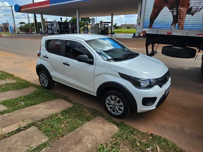 Fiat Mobi Like 1.0 Fire Flex 5P. 2024