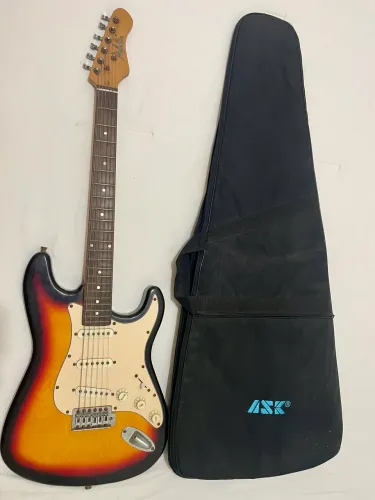 Guitarra dolphin