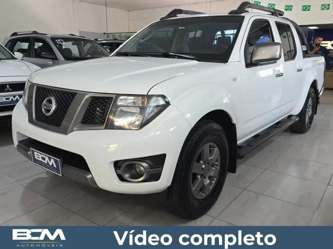 Nissan Frontier SV AT. CD 4X4 2.5 TB Dies. Aut. 2016