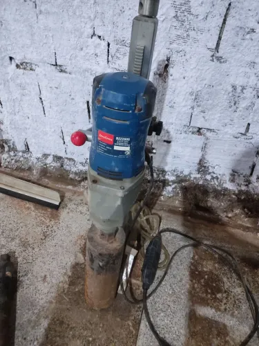 Máquina de furar lage 3000