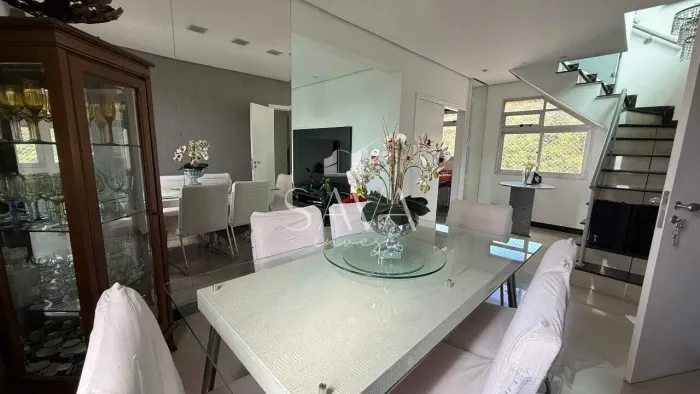Cobertura para locação com Vista | 3 Quartos, 2 Suítes, Piscina, Hidromassagem | 2 Vagas e