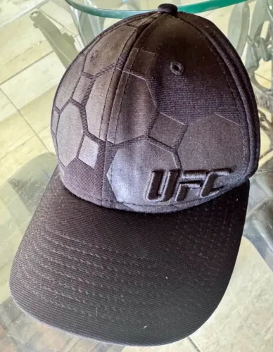 Boné UFC New Era