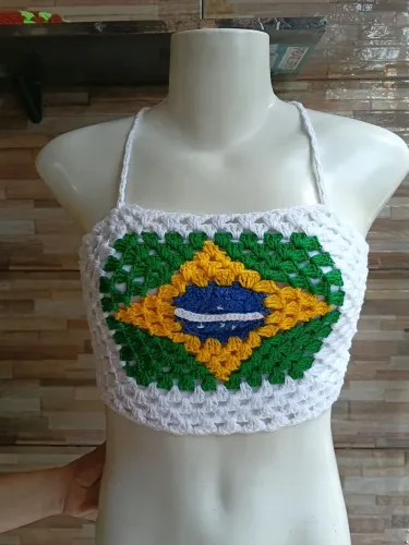 Cropped de crochê do Brasil tamanho P 