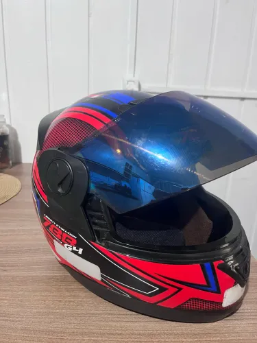 Capacete