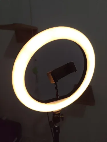 Ring light