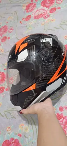 Capacete