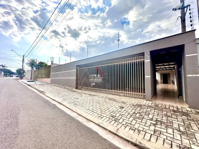 Sobrado amplo no Império do Sol - Analisa permuta