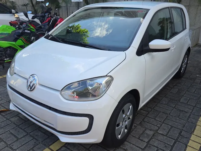 Alugo / aluguel VW UP (APP: R$ 550,00)