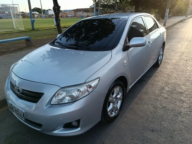 Toyota Corolla GLI 1.8 Flex 16V Mec. 2011