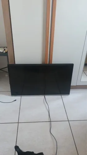 TV 32 POLEGADAS TELA QUEBRADA 
