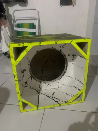 Caixa de grave de 12 