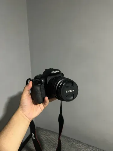 Camera fotografica t5