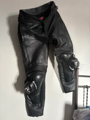 Calça Dainese n54 e raspadores RS