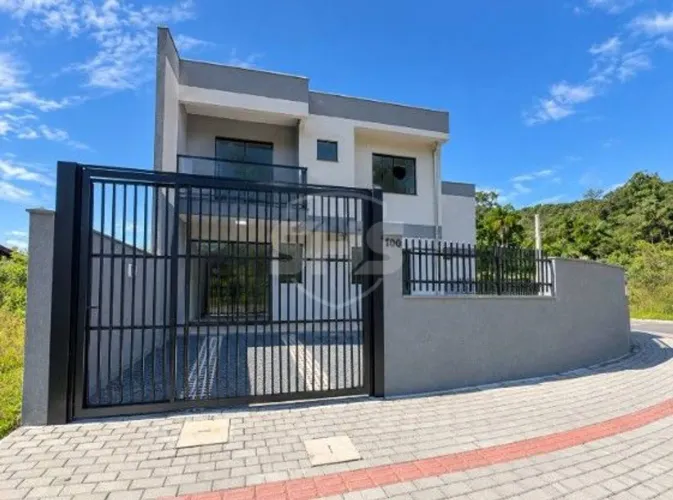 Casa com 2 dormitórios para alugar, 83 m² por R$ 3.200,00/mês - Velha - Blumenau/SC