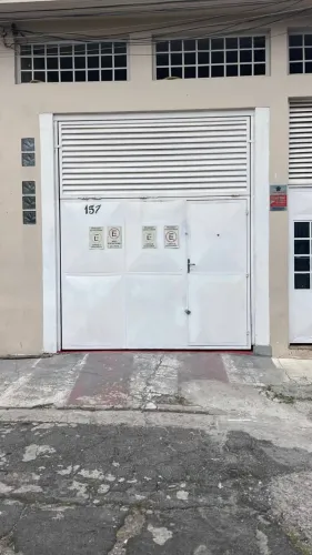 Galpão na Rua Doutor Henrique de Casais, 157 350 m²