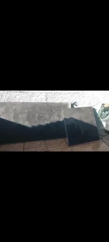 VENDO CERCADO COM PORTÃO