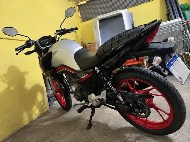 HONDA TITAN 160 2023 - UNICO DONO!