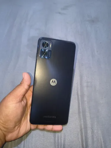 Celular Motorola E22