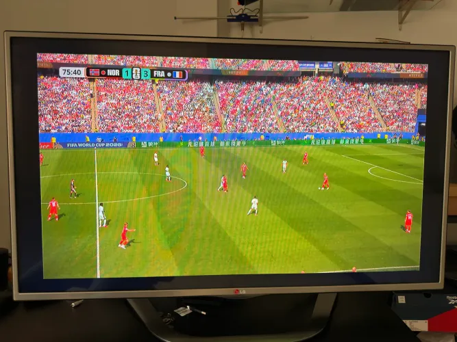 TV LED Full HD de 42 polegadas com tecnologia Cinema 3D