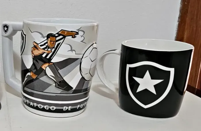 Canecas Botafogo Dia Namorados ou dos Pais novas e muito baratas motivo mudança