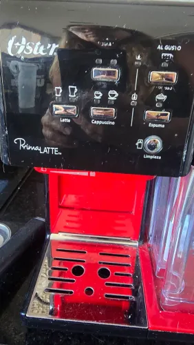 Máquina de Café Oster