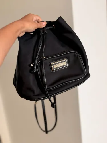 Bolsa bucket Calvin Klein| original
