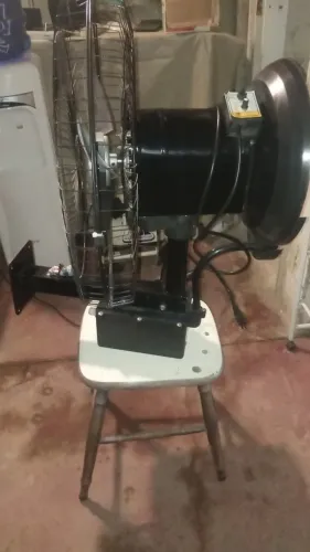 Ventilador Climatizador de Névoa Climatizador Giratório Seminovo 127 volts