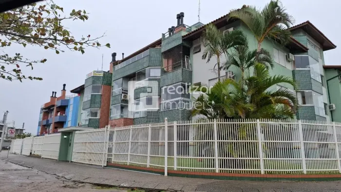 Apartamento dois quartos no bairro Barra da Lagoa - Florianópolis