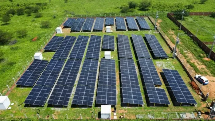 VENDE-SE CONDOMÍNIO SOLAR.