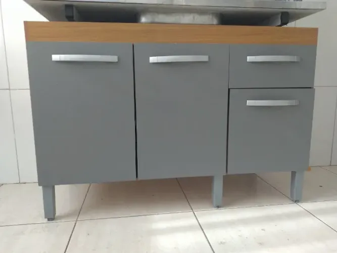 Gabinete / Armário de cozinha