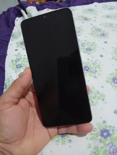 Celular poco 65