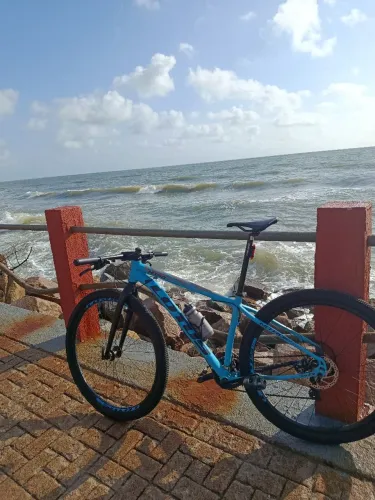 Bicicleta Lotus azul
