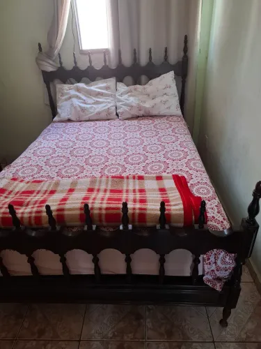 Cama antiga artesanal