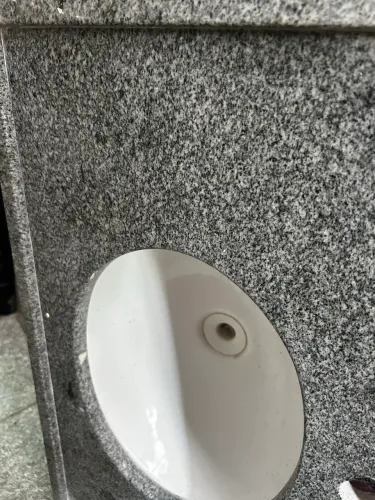 Pia em granito para banheiro
