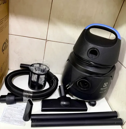 Aspirador de água e pó com função soprador 12L