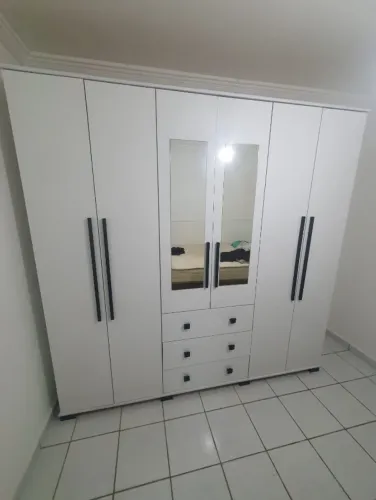 Vendo Guarda-roupas 6 portas seminovo - Natal RN
