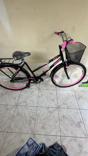 Bicicleta aro 26 adulto semi nova 