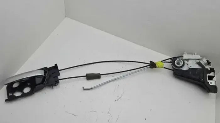 Fechadura Interna Com Puxador Da Porta T/e Honda Hrv 2017